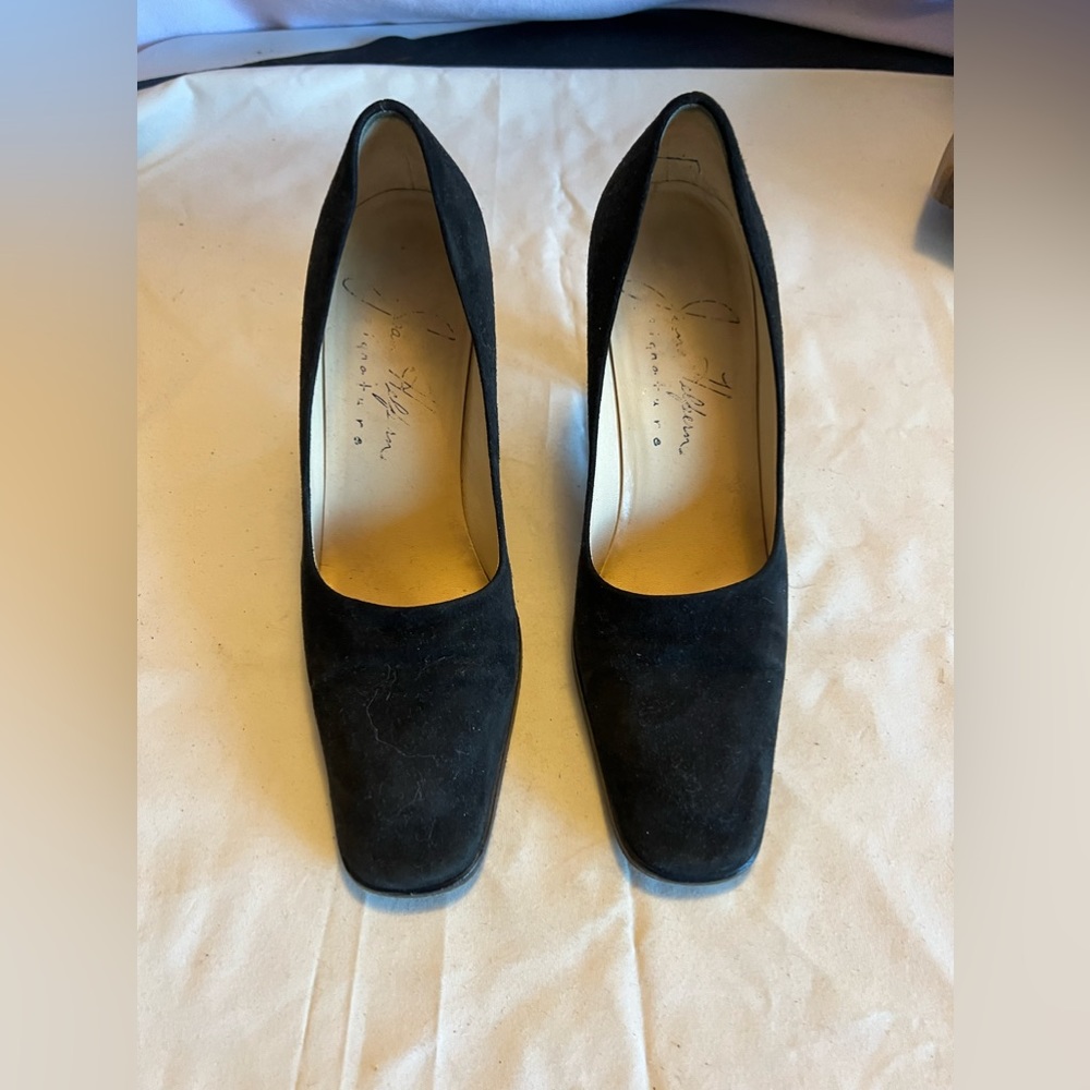 Beautiful black Joan helpburn from made in Italy suede like shoe size 8
